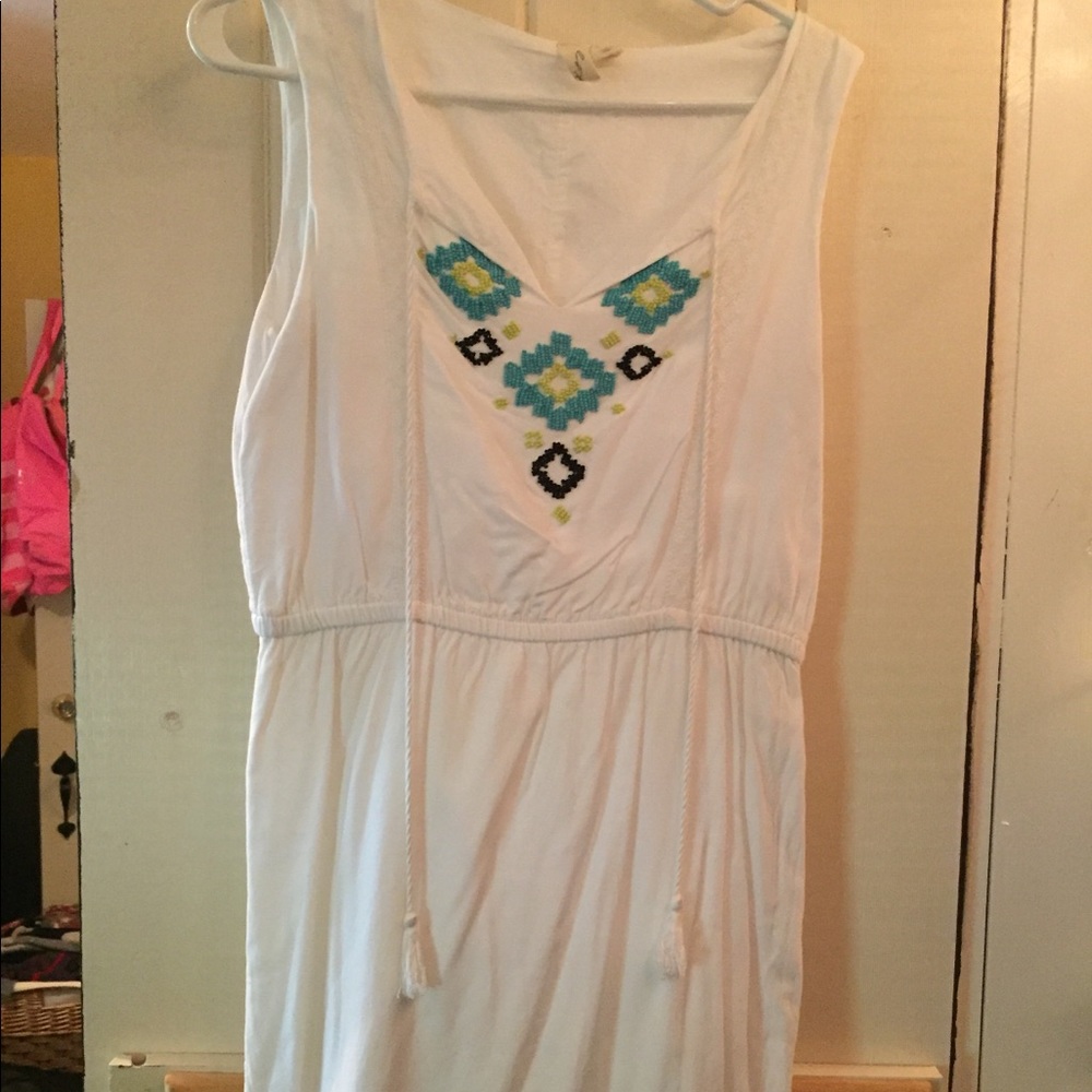 Midi white dress